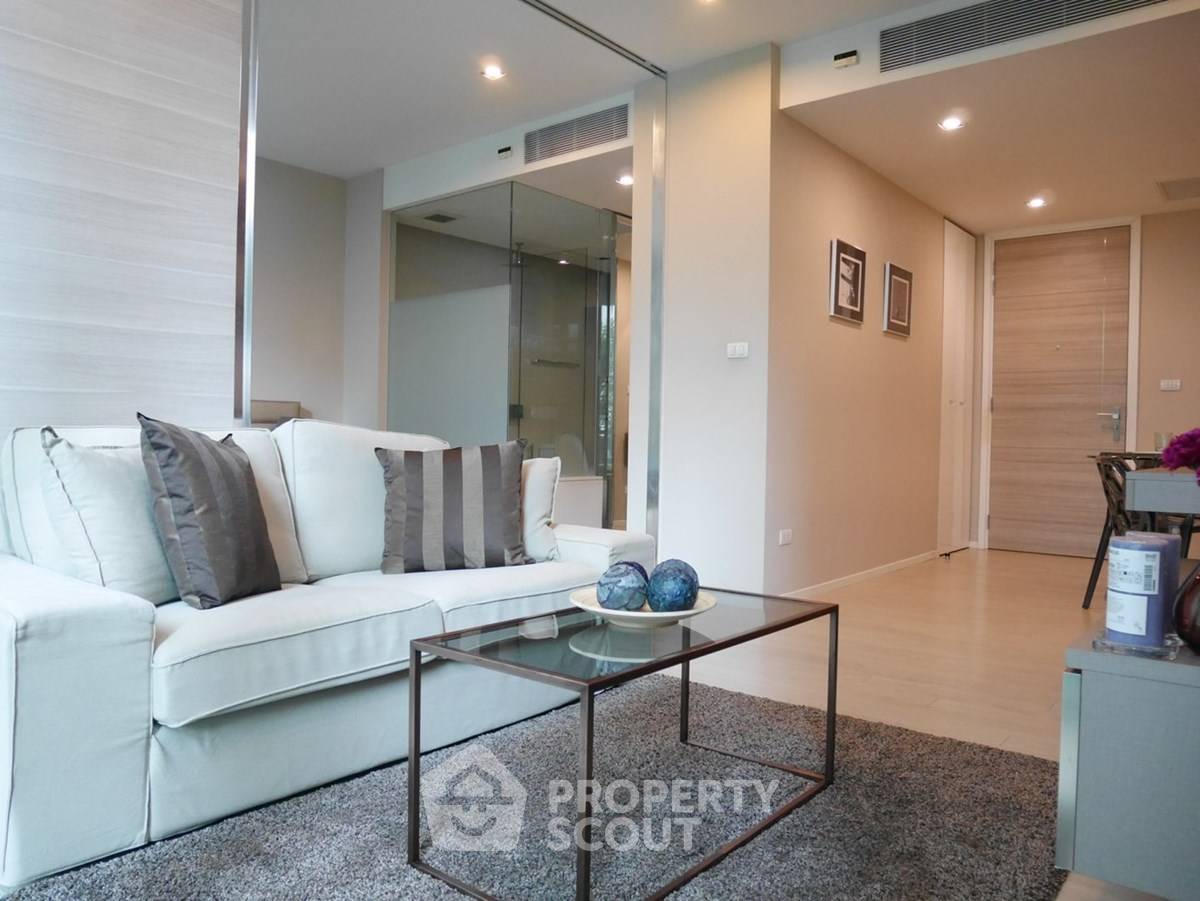 รูป คอนโด 1 ห้องนอน The Room Sukhumvit 21 ใกล้ MRT สุขุมวิท (ID 2873801) - รูปที่ 2/9