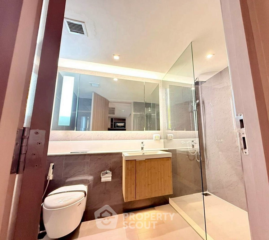 รูป คอนโด 2 ห้องนอน 51 ตร.ม. ใกล้ BTS ทองหล่อ 100 ม. | เออร์บิเทีย ทองหล่อ (ID 2845054) - รูปที่ 2/8