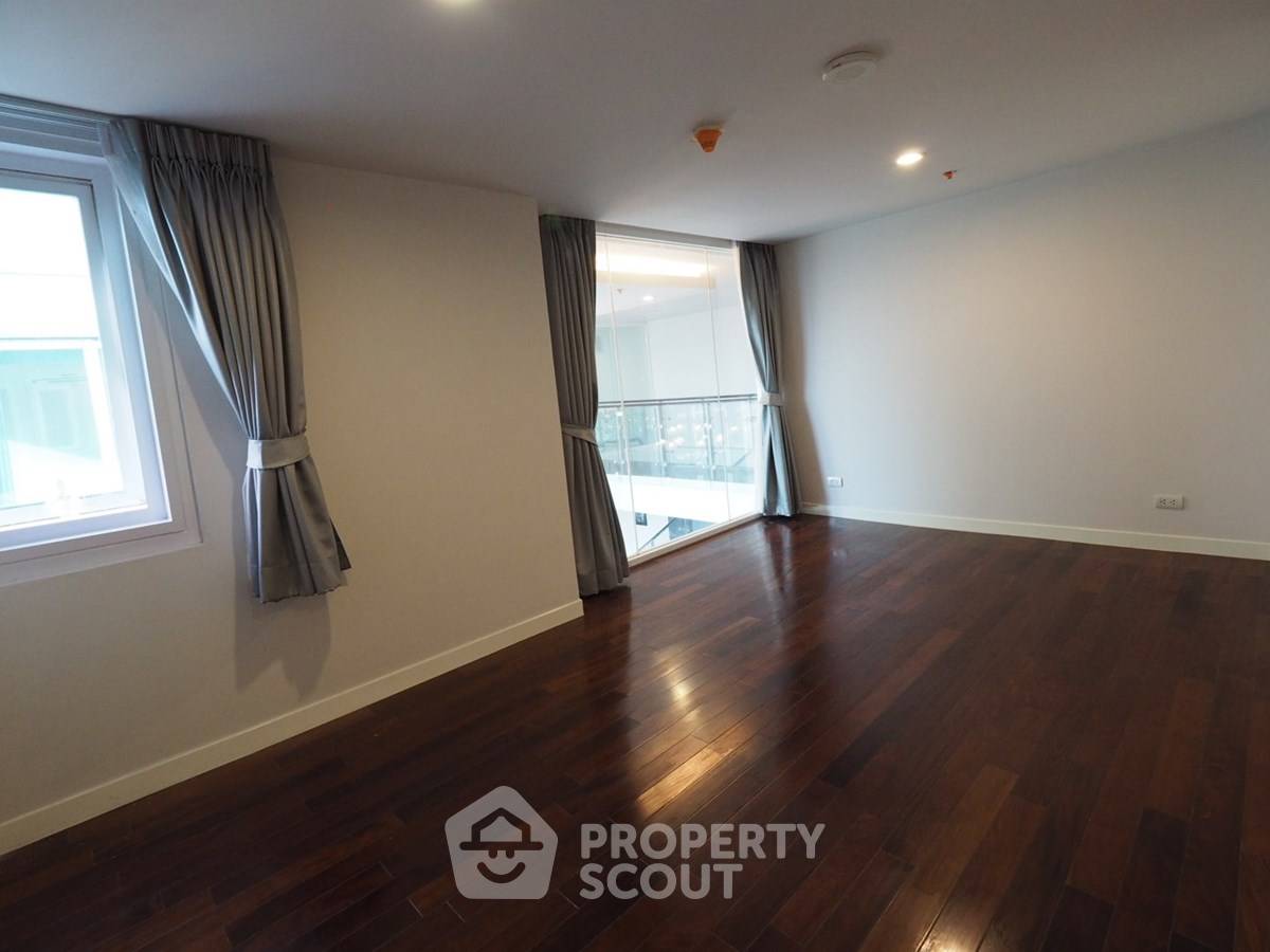 รูป คอนโด 4 ห้องนอน ชั้นสูง 43 295 ตร.ม. ให้เช่า Circle Condominium ใกล้ MRT เพชรบุรี (ID 2874514) - รูปที่ 27/30
