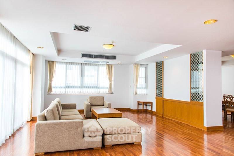 รูป คอนโด 3 ห้องนอน ขนาด 470 ตร.ม. เฟรนด์ลี่สัตว์เลี้ยง ที่ Krungthep Thani Tower ใกล้ BTS พร้อมพงษ์ (ID 2874392) - รูปที่ 2/13
