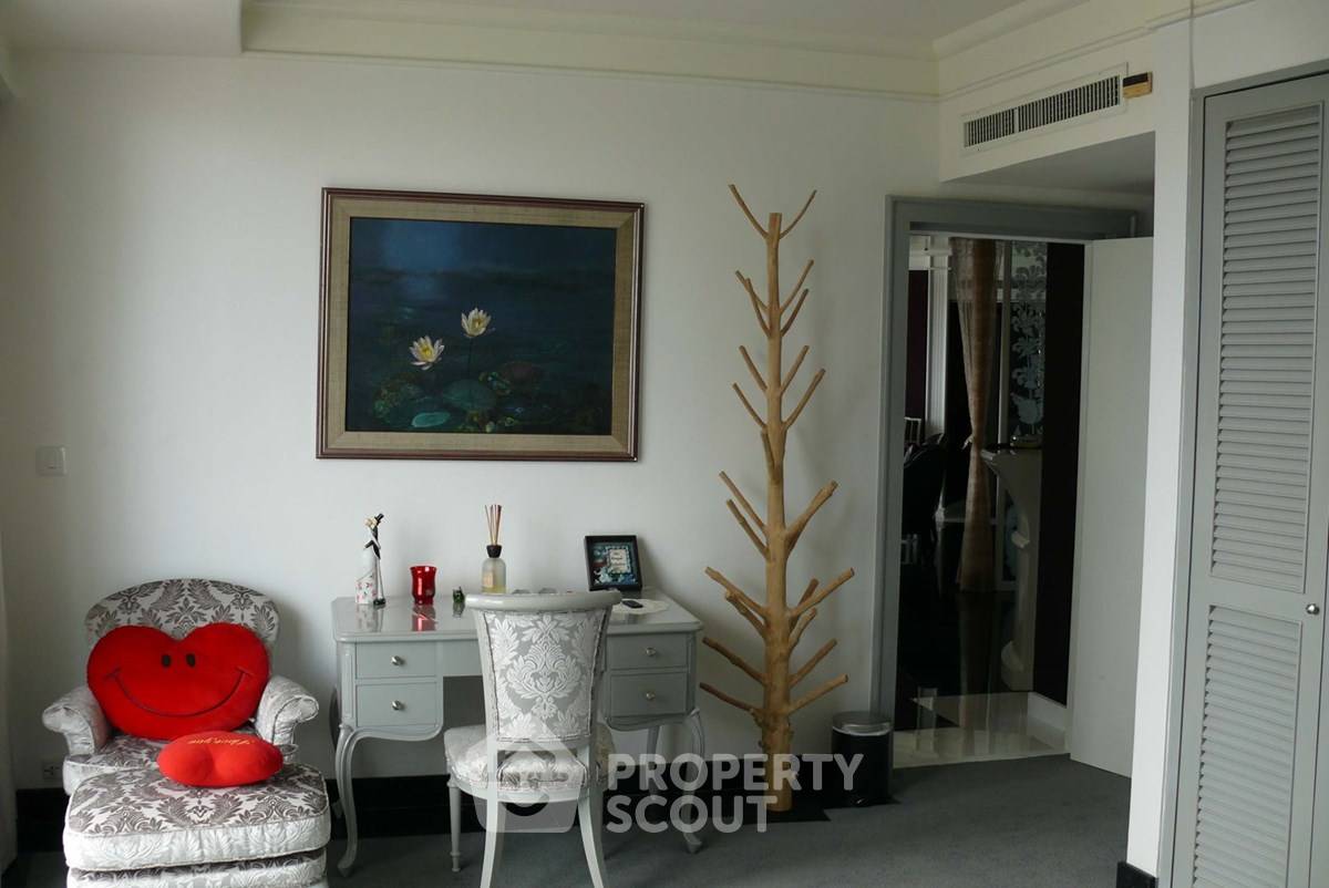รูป คอนโด 3 ห้องนอน 273 ตร.ม. ชั้น 19 ที่ สุภัคร คอนโดมิเนียม ใกล้ BTS สะพานตากสิน 300 ม. (ID 2874602) - รูปที่ 16/34