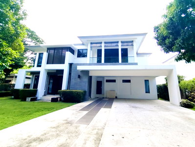 Houses for sale Muang Nonthaburi Nonthaburi : Luxury detached house in Ladawan Rattanathibet Village, beautifully decorated with built-in furniture