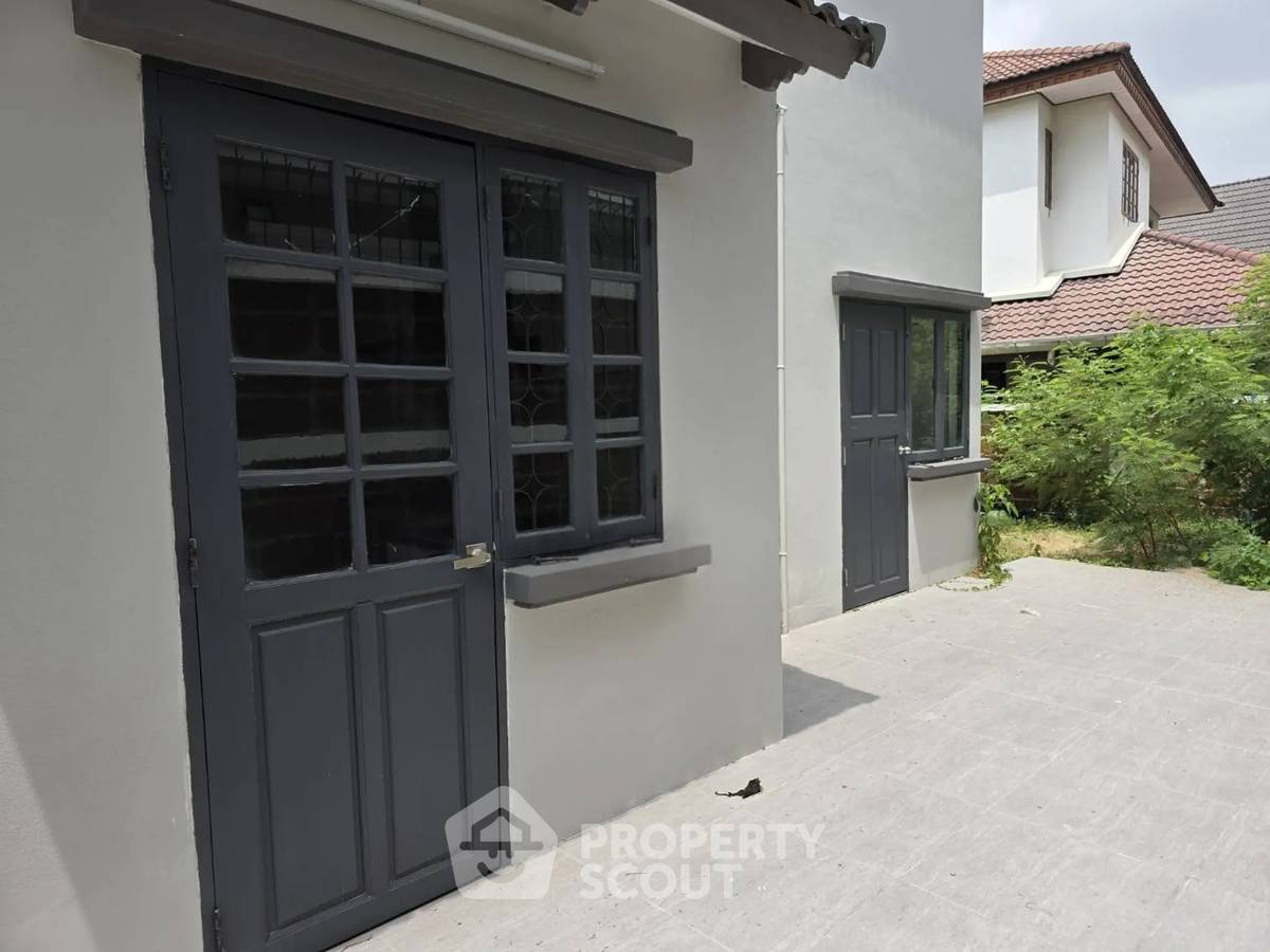 picture 3-BR House For Sale At Ladawan Srinakarin, Samrong Nuea (ID 2874767) - 3/16