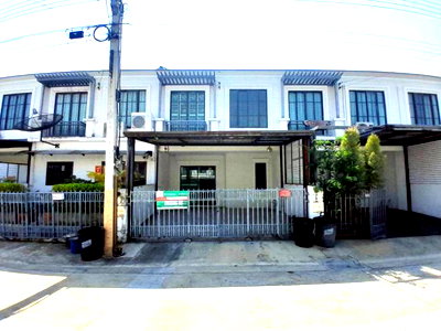Townhouses for sale Suwannaphum International Airport : TOWN HOUSE 19.9 Sq.w. Saphan Sung Bangkok for 3M