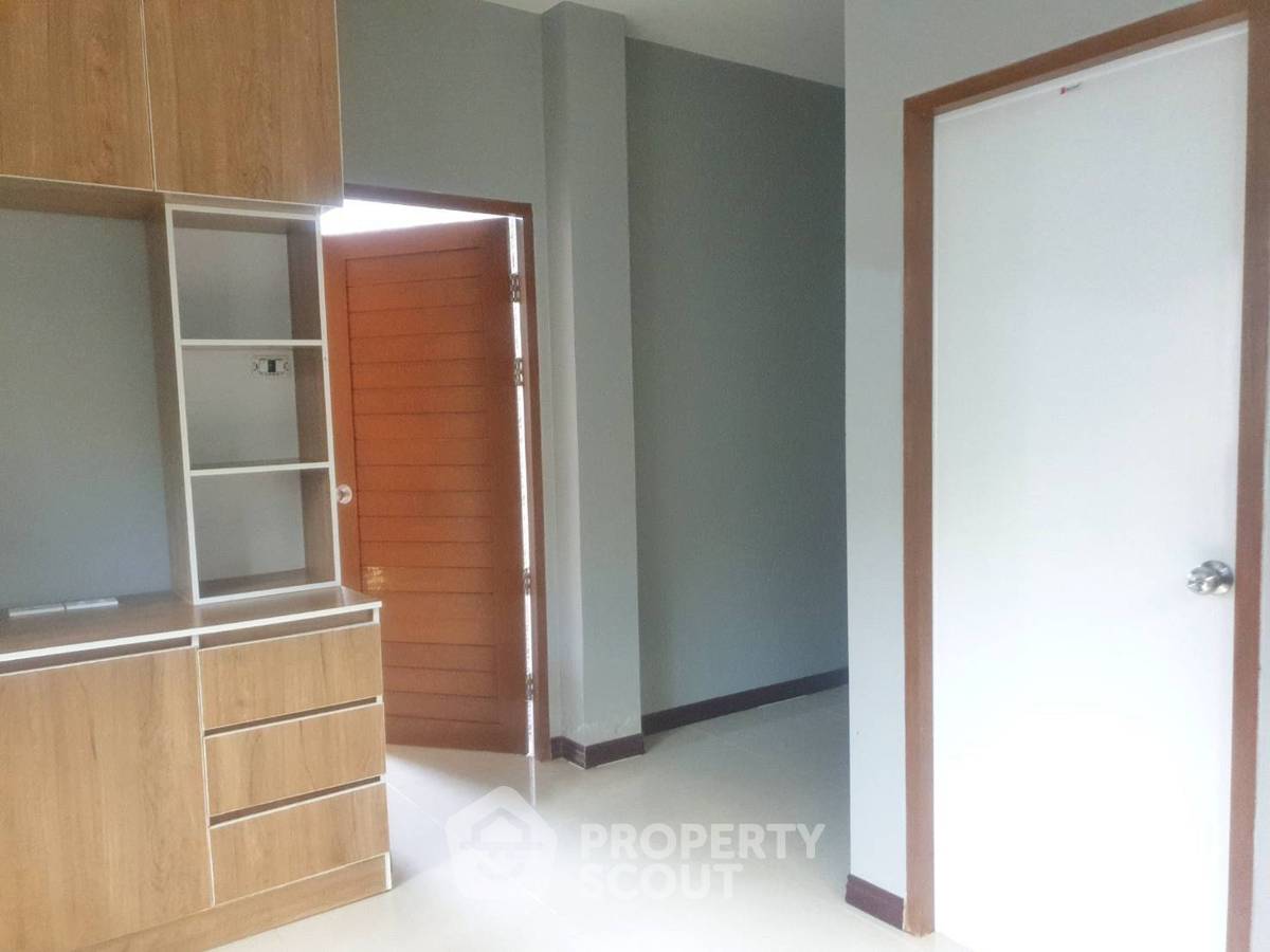 รูป บ้าน 5 ห้องนอน พื้นที่ 300 ตร.ม. ใกล้สนามบินเชียงใหม่ สุเทพ (ID 2870818) - รูปที่ 8/17