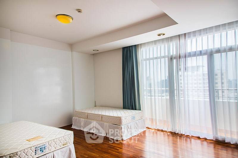 รูป คอนโด 3 ห้องนอน ห้องเลี้ยงสัตว์ได้ โครงการ Krungthep Thani Tower ใกล้ BTS พร้อมพงษ์ (ID 2874404) - รูปที่ 12/12