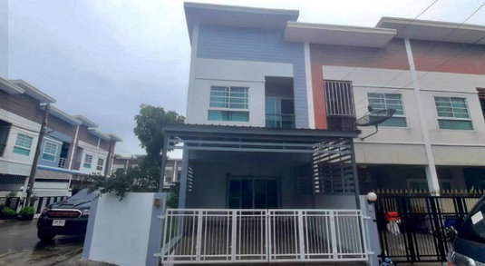 ขายทาวน์โฮมพัทยา ราคาถูก ใน พรเทพ การ์เด้น วิลล์ 9 รีโนเวทใหม่