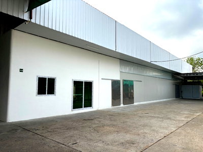 Factory for rent Esplanade Ngamwongwan-Khaerai : Factory for rent food and cosmetic 420 sqm. nonthaburi