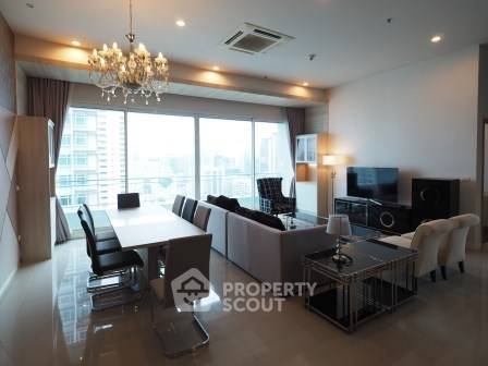 30th-Floor 3-BR At Circle Condominium Near MRT Phetchaburi (ID 2874544)