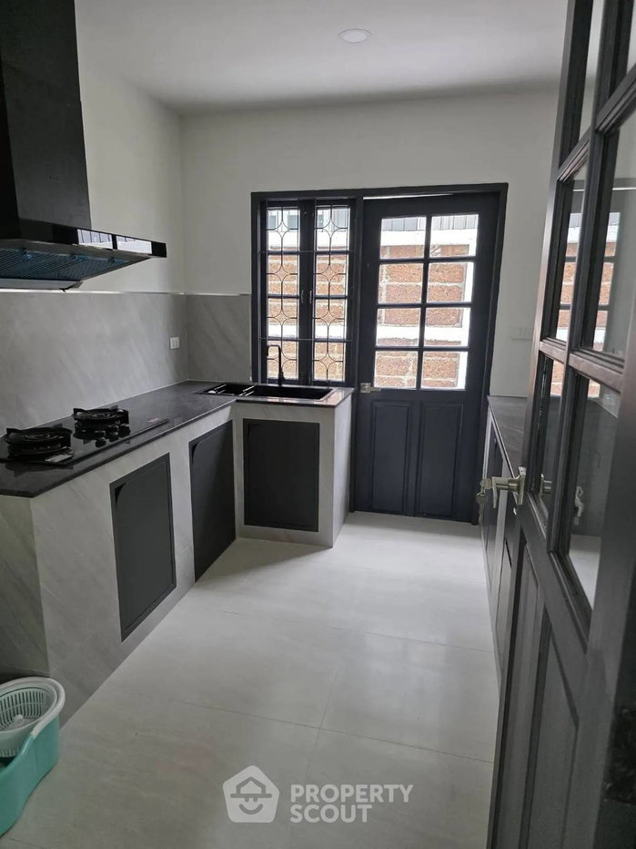 picture 3-BR House For Sale At Ladawan Srinakarin, Samrong Nuea (ID 2874767) - 4/16