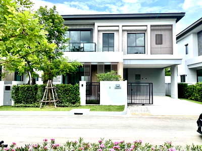 บ้านเดี่ยวให้เช่า : 📌 ให้เช่าบ้านเดี่ยว 2 ชั้น บางกอก บูเลอวาร์ด บางนา กม.5 4 ห้องนอน 4 ห้องน้ำ