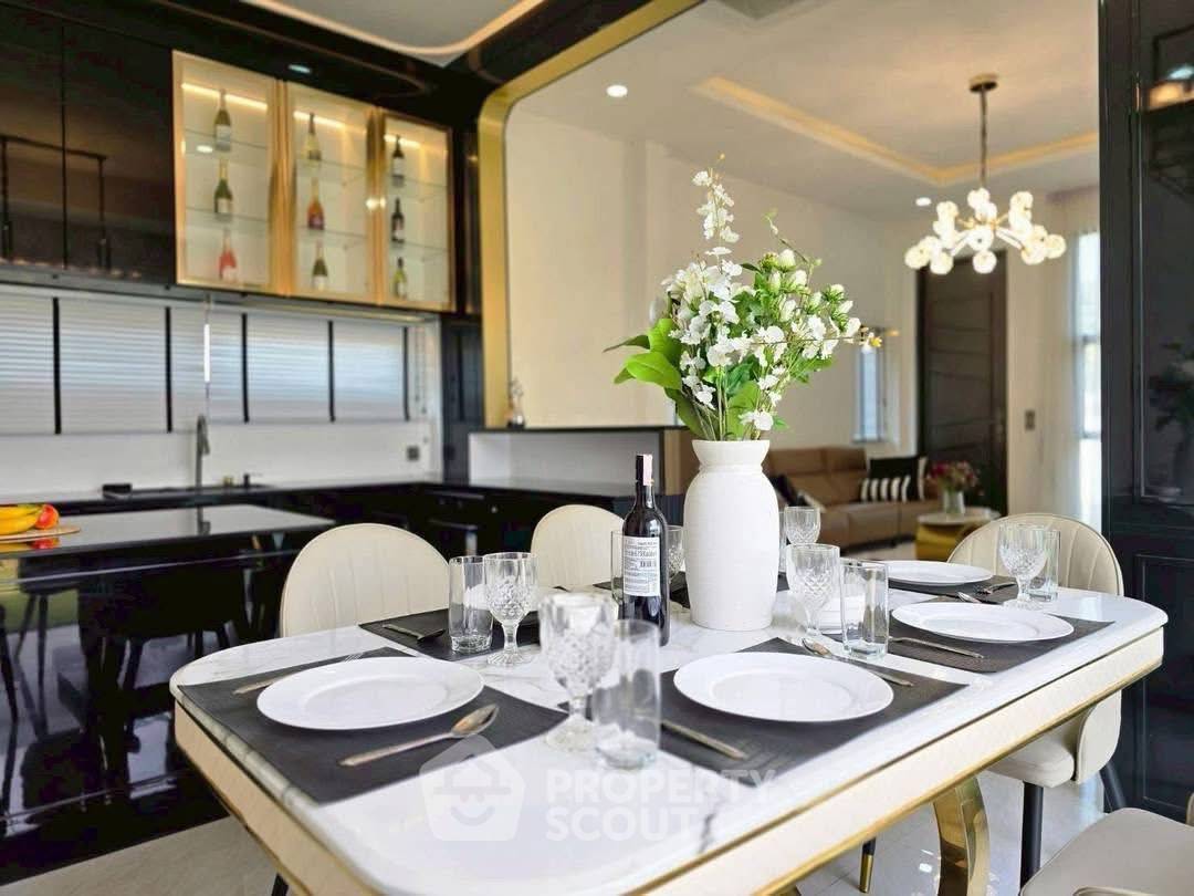 รูป บ้านเช่า 3 ห้องนอน พร้อมเลี้ยงสัตว์ได้ ในอีสท์พัทยา (หนองปรือ) (ID 2878066) - รูปที่ 3/15
