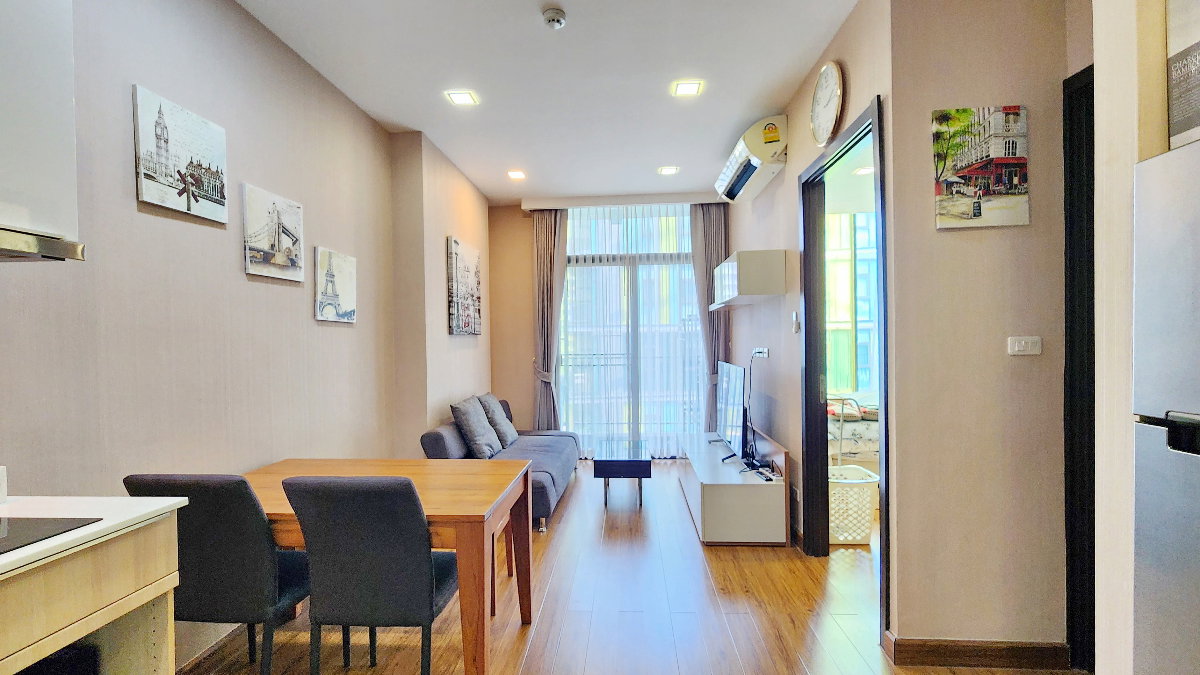 รูป คอนโดหรูใจกลางเมืองเชียงใหม่ ทำเล Prime ใกล้ นิมมาน – MAYA – มช. ห้องใหญ่ 42 ตร.ม. ชั้น 5 วิวสระว่ายน้ำ บรรยากาศดี อยู่สบายมาก - รูปที่ 4/15