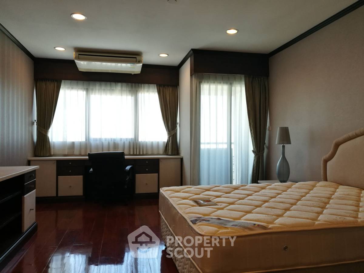 รูป คอนโด 3 ห้องนอน ชั้น 31 ขนาด 208 ตร.ม. Sathorn Gardens ใกล้ MRT Silom (ID 2877147) - รูปที่ 5/23