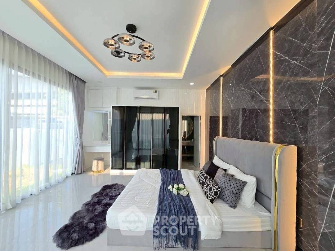รูป บ้านเช่า 3 ห้องนอน พร้อมเลี้ยงสัตว์ได้ ในอีสท์พัทยา (หนองปรือ) (ID 2878066) - รูปที่ 4/15