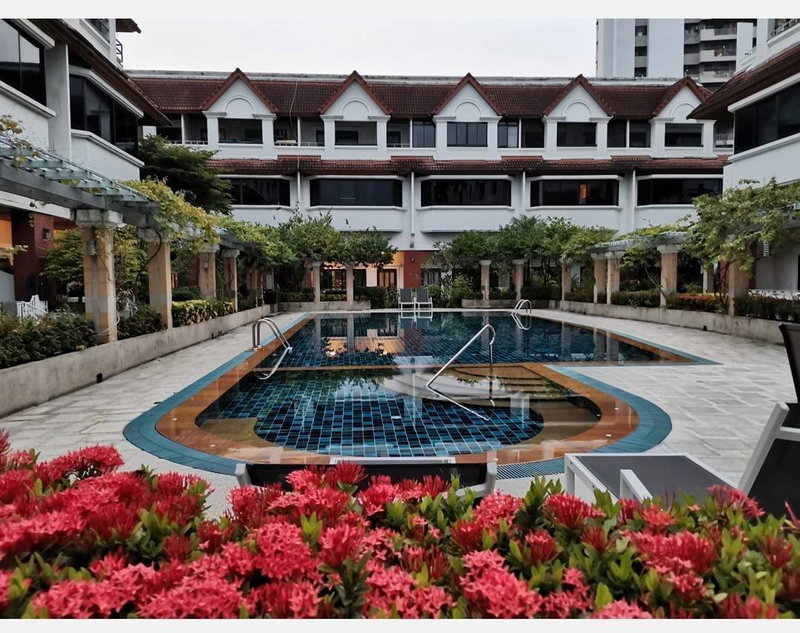 Townhouses for rent : ✨ For Rent: Lotus Point Ekkamai ✨  💰 Only 120,000 THB/month