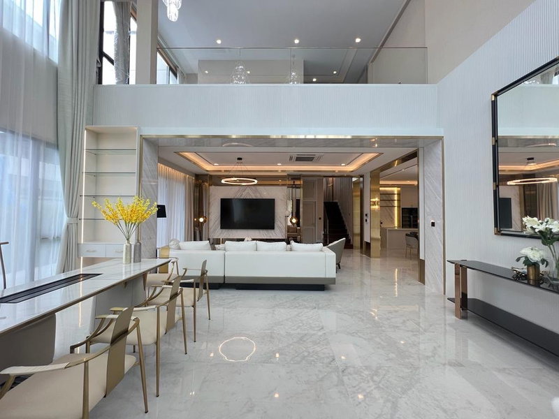 Houses for sale : For sale!!! 762sqm luxury designed house Grand Bangkok Boulevard East Rama 9