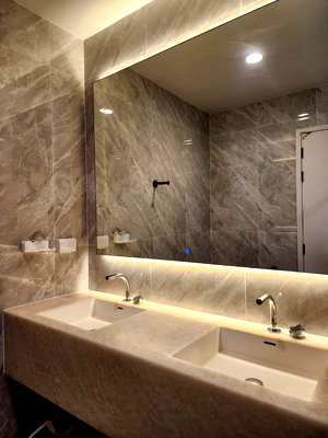 เช่าทาวน์โฮม วัน แบงค็อก   : LTH15346 – Modern Townhome for Rent Sathorn | City Lifestyle Best Value | Near BTS Surasak | 130,000 THB