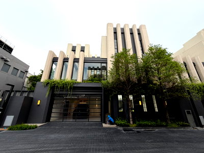 Houses for sale สถาบันเทคโนโลยีไทย-ญี่ปุ่น : DAVEN Rama 9, Luxury Pool Villa, on Rama 9 Road, near The Nine Rama 9.