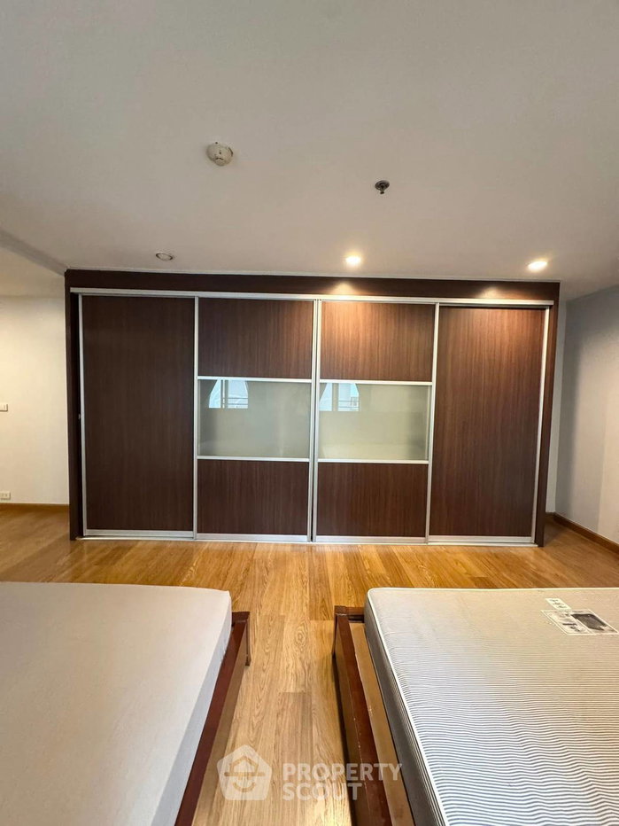 รูป คอนโด 3 ห้องนอน 140 ตร.ม. ที่ วัฒนา สวีท คอนโดมิเนียม ใกล้ BTS นานา 400 ม. (ID 2858014) - รูปที่ 7/14