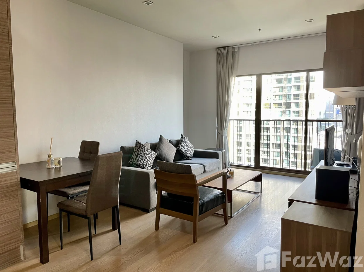 picture Spacious 2Bed/2Bath Corner Room (Rare Find) @ Noble Refine 6242460 - 4/10