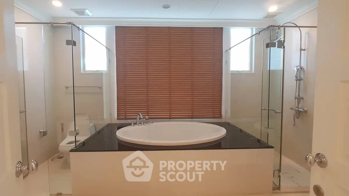 รูป คอนโด 4 ห้องนอน 355 ตร.ม. ชั้น 20 โครงการ Royce Private Residences ใกล้ MRT สุขุมวิท (ID 2874248) - รูปที่ 16/22