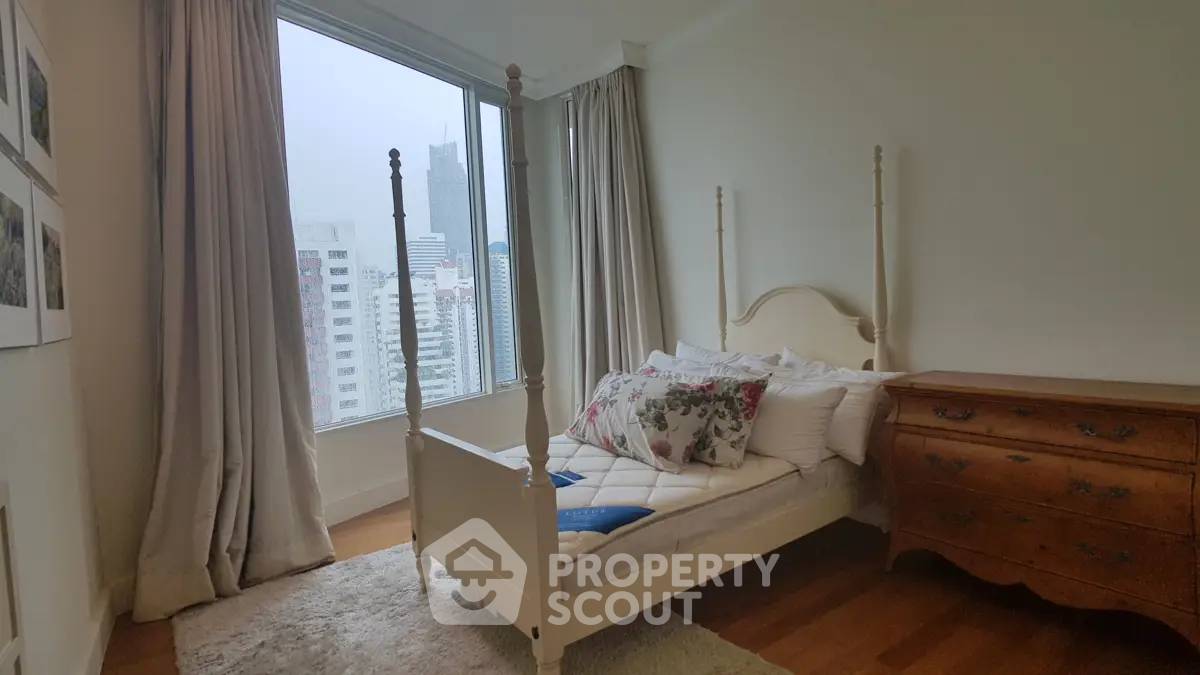 รูป คอนโด 4 ห้องนอน 355 ตร.ม. ชั้น 20 โครงการ Royce Private Residences ใกล้ MRT สุขุมวิท (ID 2874248) - รูปที่ 20/22