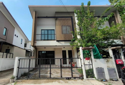 ให้เช่าทาวน์โฮมหลังใหญ่ ม.สวนเสือปาล์มฮิลล์ ศรีราชา