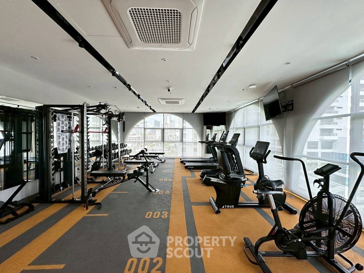 picture 2-BR 110 Sqm Condo At 39 Suites, Phrom Phong BTS (ID 2879072) - 14/14