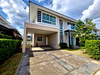 Houses for rent Chiang Mai : 🏡 2-Storey Detached House for Rent - Convenient Location Close to Town Near in Ruamchok area - Great location with easy access to town