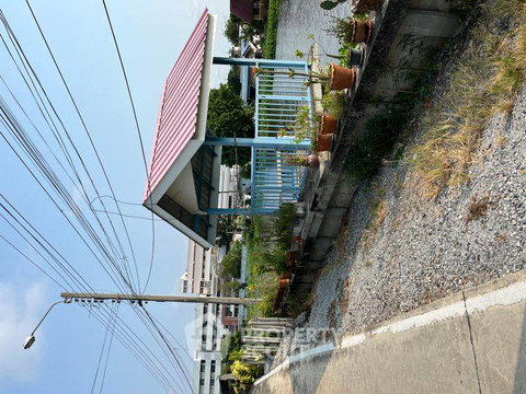 Pet-Friendly 3-BR House 300 Sqm For Sale In Bang Phriang, Bang Bo (ID 2882218)