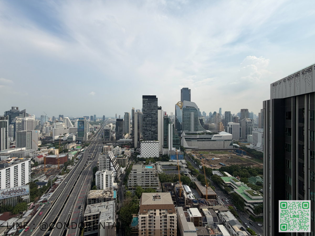 picture @Condorental condo for rent Life One Wireless - 10/13