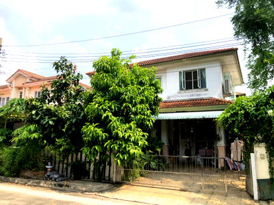 บ้านเดี่ยว รร.กสิณธรเซนต์ปีเตอร์ : 🔥 ขายด่วน บ้านเดี่ยวราคาถูก  หมู่บ้านชลลดา วงแหวนรัตนาธิเบศร์ Chollada Wongwaen-Rattanathibet   ขายตามสภาพ ทำเลซอยวัดลาดปลาดุก