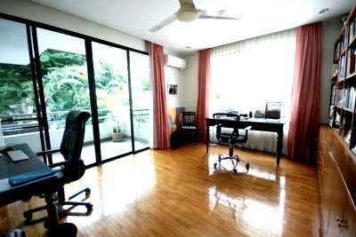 เช่าบ้านเดี่ยว ถนนสุขุมวิท : LTHC15356 – Luxury House with Private Pool for Rent Ekkamai | City Lifestyle Best Value | Near BTS Ekkamai | 250,000 THB 