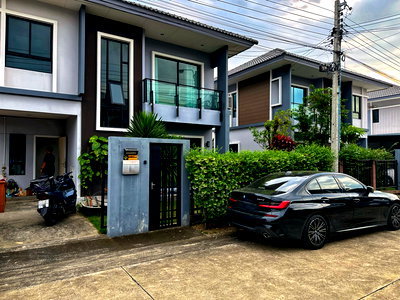 Twin houses for sale : Semi-detached house The Gallery Natura Trend Rattanathibet - Ratchapruek