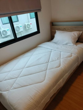 For Rent: Condo BLUE Sukhumvit 89 near BTS Onnut *New Condo, Nice Room* at Line: @homefinder