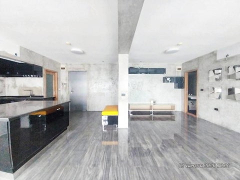 CONDO 95.12 Sq.m. Huai Khwang Bangkok for 7.4M