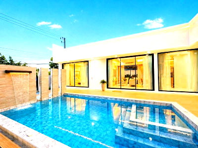 เช่าบ้านเดี่ยว ชลบุรี : Pool Villa for Rent Pattaya Hot Price Fully Furnished Modern