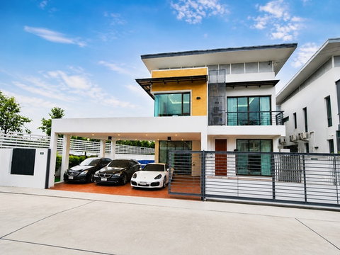 25นาที สาทร 16กม. 2ชั้น Pool Villa 5-6นอน เพชรเกษม69 สารสาสน์บางบอน 300 ม. แอร์ 7 ตัว 7น้ำ 440ตร.ม. 105ตร.ว. ใกล้ Zanook Wake Park
