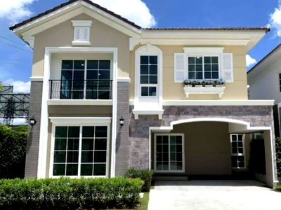 Twin houses for sale : For Sell at    Golden Neo Bangna-Suan Luang
