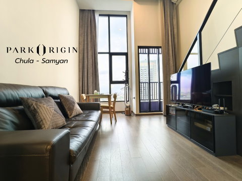 For Sale: Park Origin Chula-Samyan condo. Beautiful, ready-to-move-in unit. 1 bedroom, 1 bathroom, duplex, 34 sq.m. Luxury condo amenities, elevator