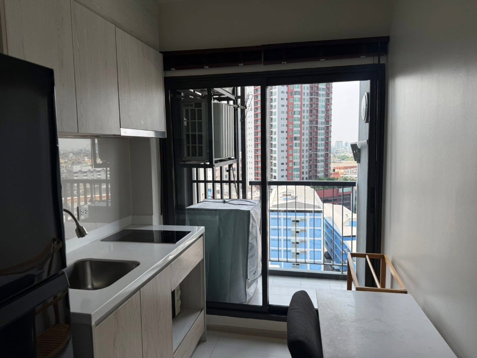 picture Life Sukhumvit              48  - 8/13