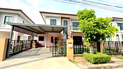 บ้านเดี่ยวให้เช่า : บ้านเดี่ยวให้เช่า รังสิต-คลอง 2 พร้อมอยู่ ทำเลดี ใกล้ทางเข้าโครงการ! 