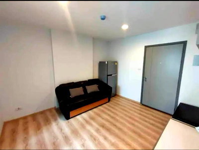 Condos for rent : Present Condo                Ekachai