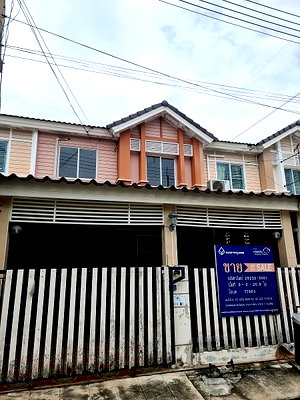 ทาวน์โฮม สถานีรถไฟฟ้าหลักหก : ขายทาวน์เฮ้าส์ 20 .9 ตร.ว. หมู่บ้านพฤกษาวิลล์ 40 เมืองปทุมธานี