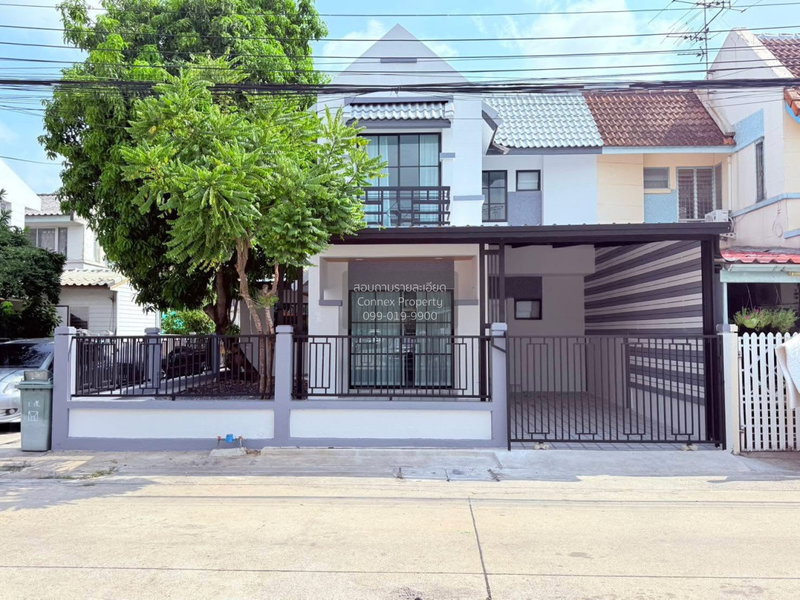 Townhouses for sale : For Sale Townhouse/Townhome  , Baan Poonsin Thani 3 , corner unit , newly renovated , Khlong Song Ton Noon , Lat Krabang , Bangkok , CX-154706 ✅ Live chat with us ADD LINE @connexproperty ✅