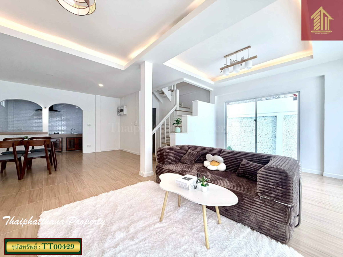 รูป หมู่บ้านบุศรินทร์ รามอินทรา ถ.พระยาสุเรนทร์ 40 รีโนเวท ตกแต่งบิวท์อินสวย พร้อมอยู่ - รูปที่ 2/11