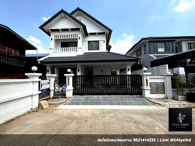 Houses for sale : ✨ Rare Find! Renovated Corner House at Vararom Phetkasem 81 