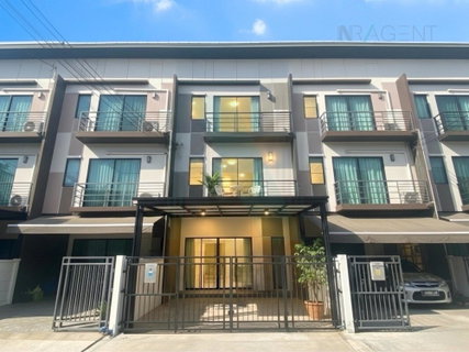 ขายทาวน์เฮาส์ โครงการ บ้านกลางเมือง พหลโยธิน 50 3 ชั้น 3 ห้องนอน 3 ห้องน้ำ