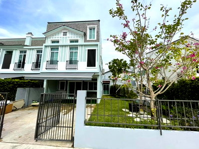 Townhouses for rent : For Rent Indy 2 Bangna Ramkhamhaeng 2 fully furnished near Mega Bangna